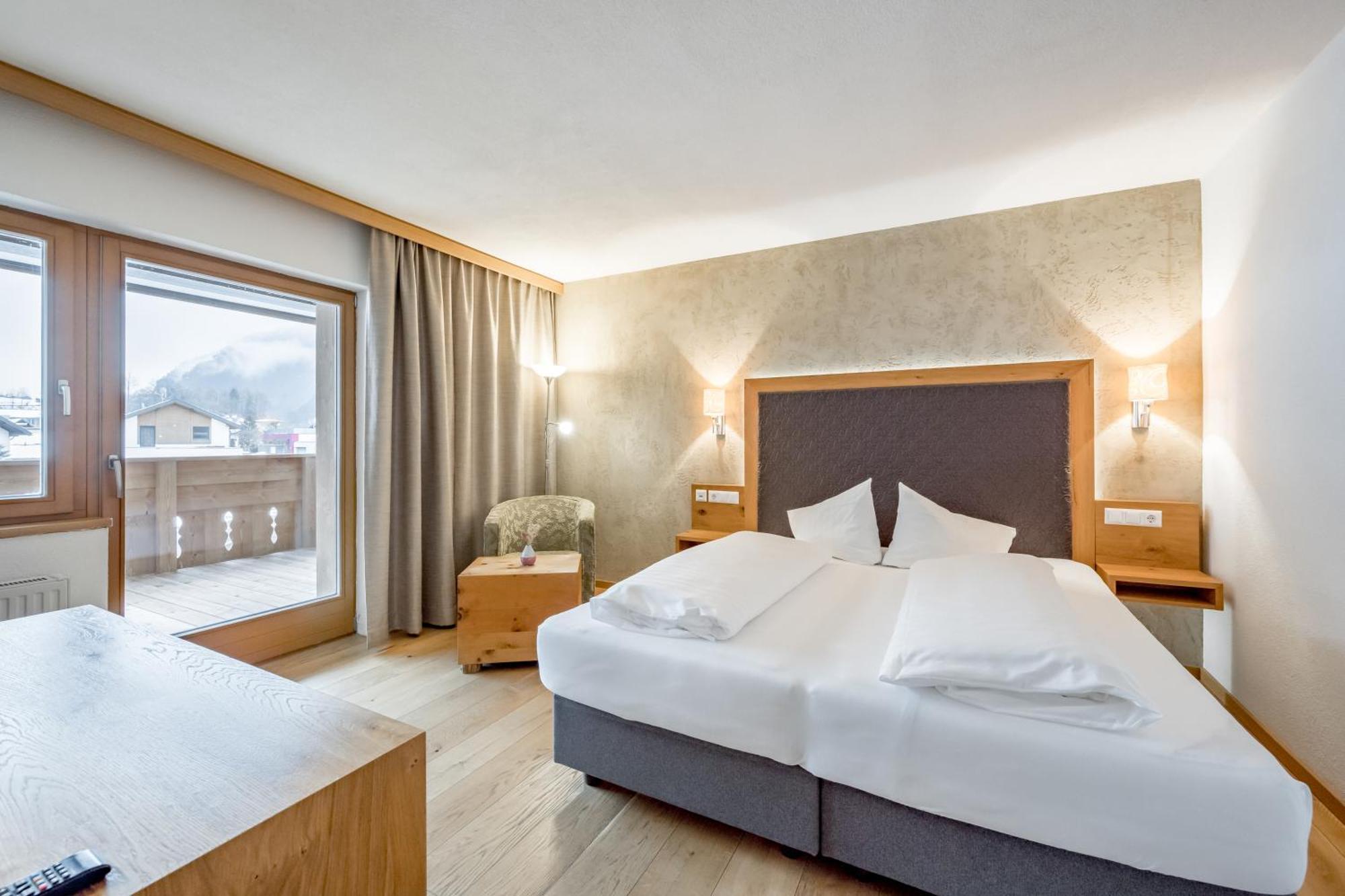 Tilia Living - B&B Mit Dem Komfort Eines Kleinen, Feinen Hotels Ried im Oberinntal Exterior foto