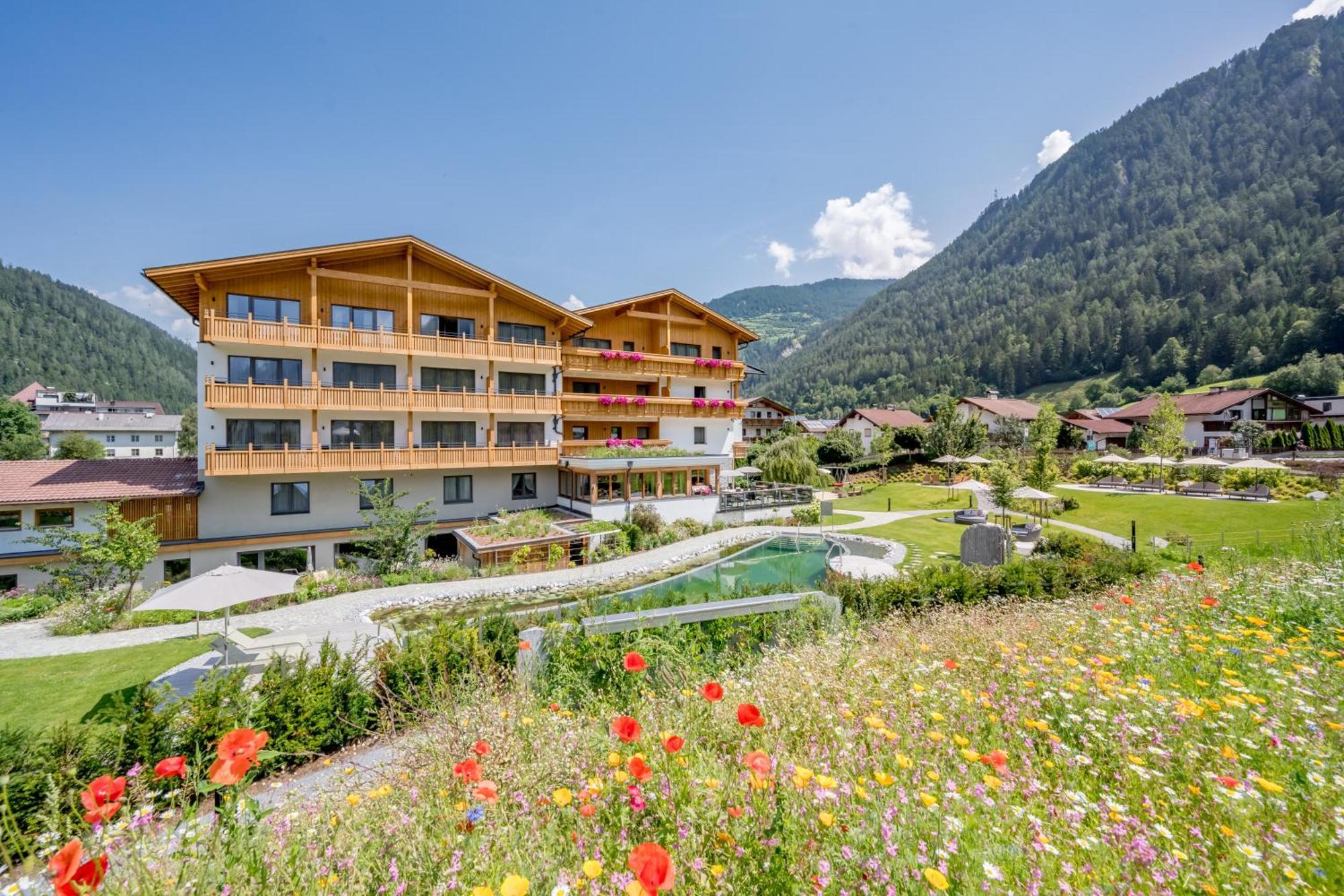 Tilia Living - B&B Mit Dem Komfort Eines Kleinen, Feinen Hotels Ried im Oberinntal Exterior foto